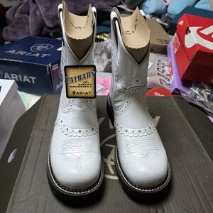 Ariat Womens Gembaby White Snake Emboss/Opulent White Fat Baby Boots